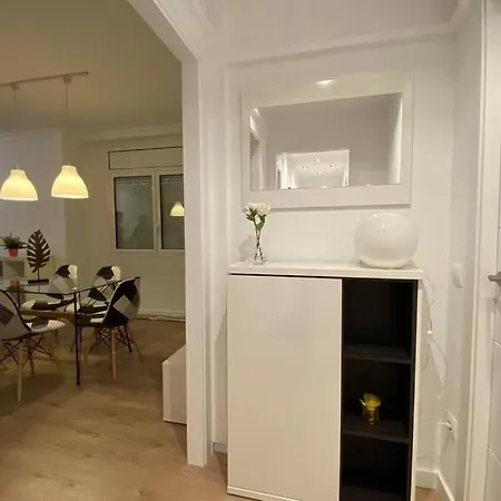 Completo Muy Cerca Del Centro Ideal Familias Con Piscina Apartment
