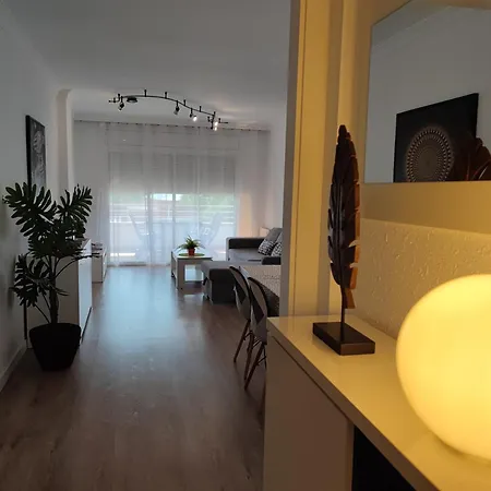 Completo Muy Cerca Del Centro Ideal Familias Con Piscina Apartment