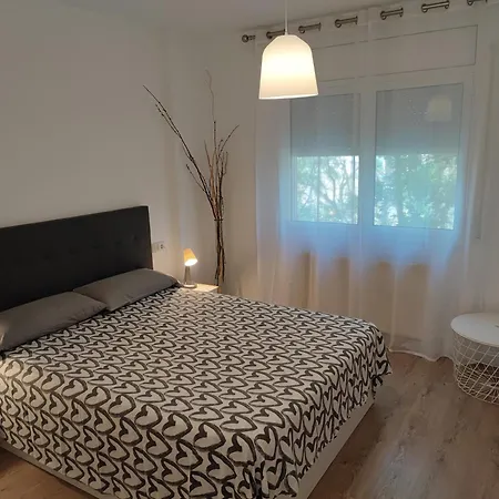 Apartment Completo Muy Cerca Del Centro Ideal Familias Con Piscina Figueres (Girona)